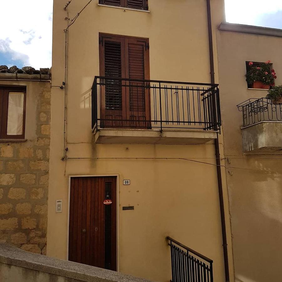 Apartamento La Nicchia Di Gangi Exterior foto
