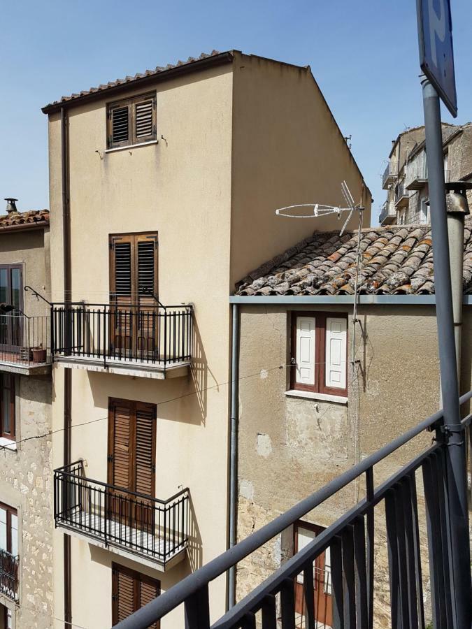 Apartamento La Nicchia Di Gangi Exterior foto