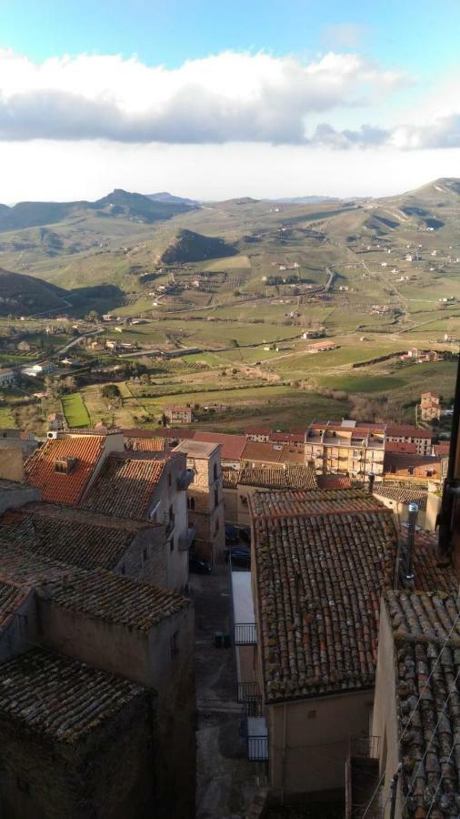 Apartamento La Nicchia Di Gangi Exterior foto